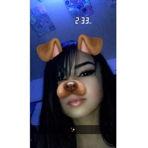 Meet your Posher, Mia